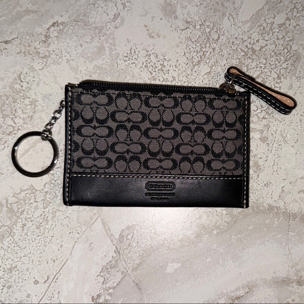 Coach Monogram Black and Gray Card Holder